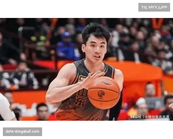 上海两大内线外援怀特塞德与洛夫顿因伤缺席京沪大战